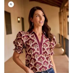 Avara Womens Boutique Floral Block Print Top Size Small Maroon Tan Preppy